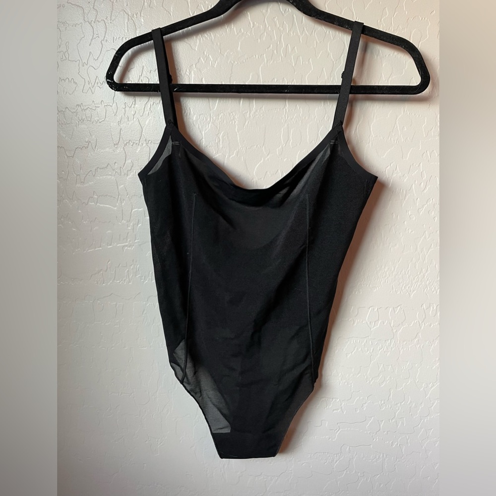 SKIMS SIZE L MESH BODYSUIT BLACK